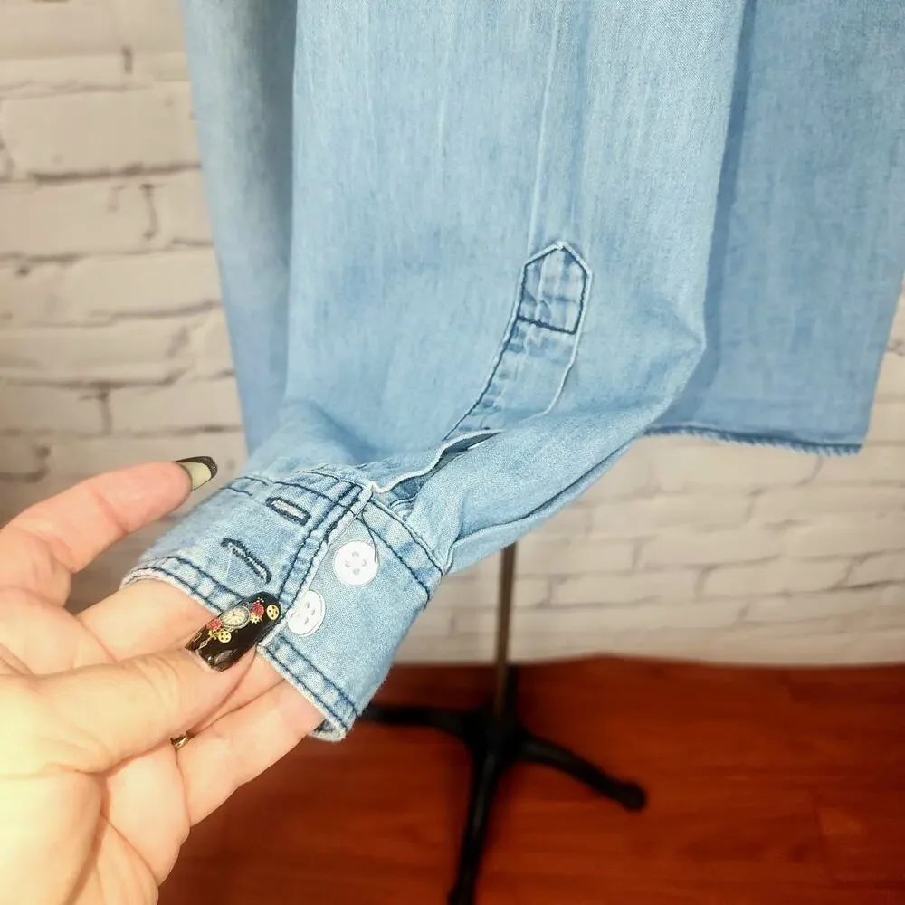 Torrid Shirt Fox In the Pocket Button Up‎ Chambray Denim Classic Fit - Picture 8 of 8